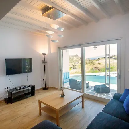 Tropicalia Villa